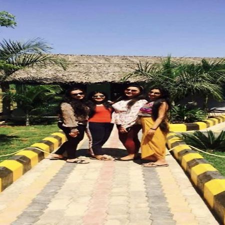Hotel Megha Resort Hampi Eksteriør billede