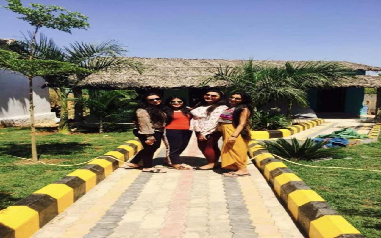 Hotel Megha Resort Hampi Eksteriør billede