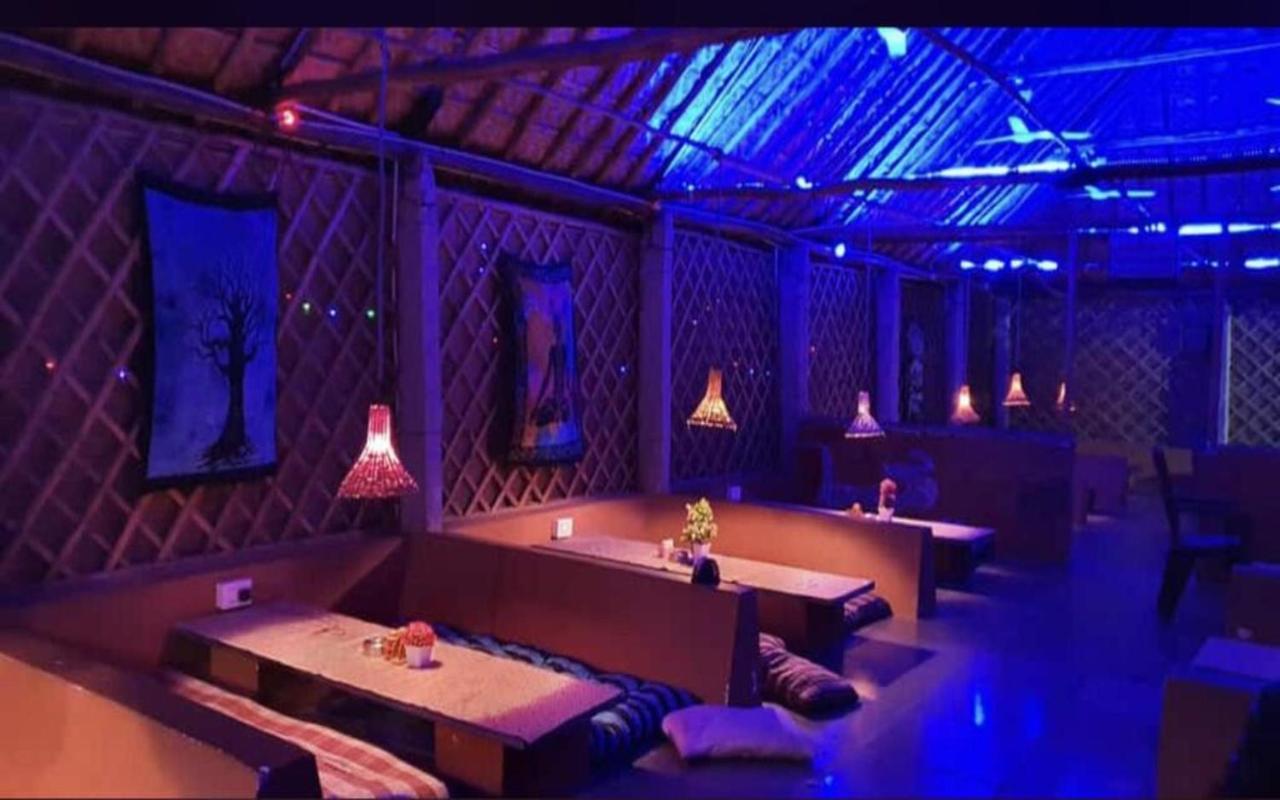 Hotel Megha Resort Hampi Eksteriør billede