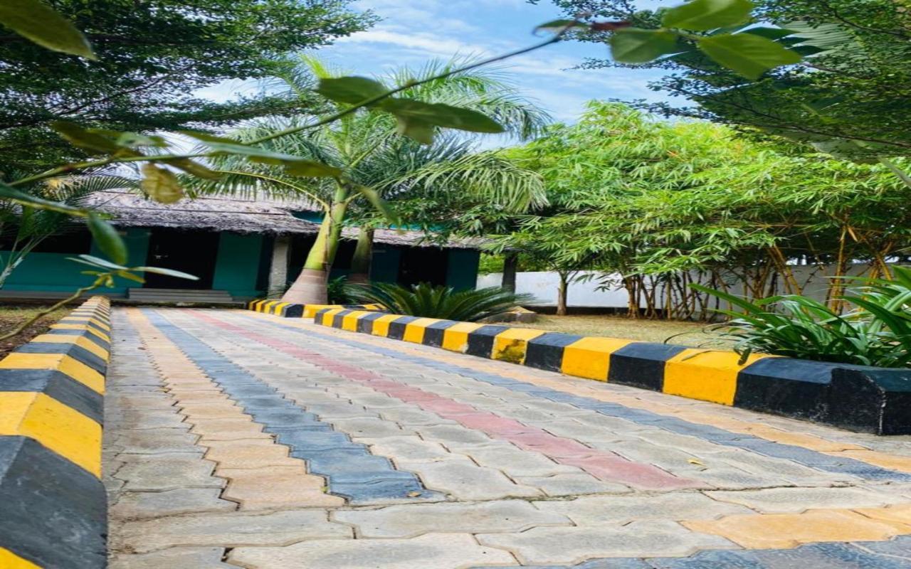 Hotel Megha Resort Hampi Eksteriør billede